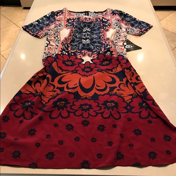 New with Tags Cute Floral Dress. - Picture 1 of 2